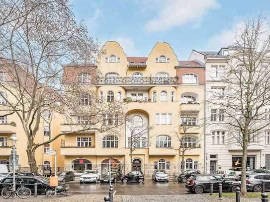 Exklusives Wohnen am Walter-Benjamin-Platz: Neubau-Flair trifft Altbau-Charme