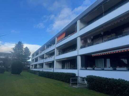 Gepflegte 3-Zimmer Eigentumswohnung mit großem Sonnenbalkon und PKW-Stellplatz