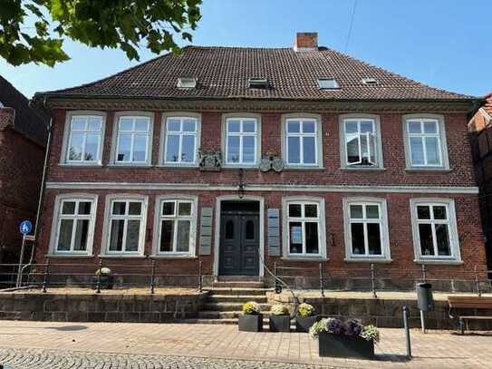 Toller Büroraum in historischer Villa im Zentrum von Plön zu vermieten (36,36 m²)