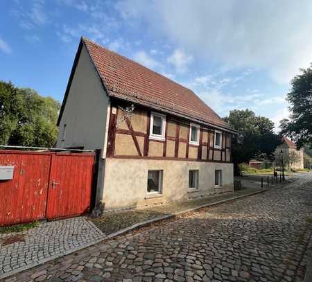 Historisches Handwerkerobjekt auf großzügigen Grundstück in ruhiger Lage zu verkaufen!