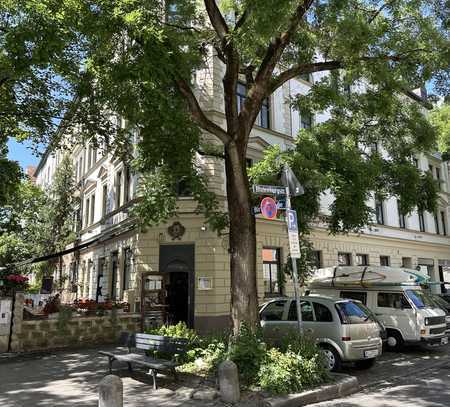 Wunderschöne Erdgeschoss Wohnung in Traumlage auf der Blutenburgstraße