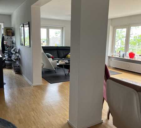 Moderne, zentral gelegene Luxuswohnung (frei ab 1.11.2024!)inkl. Garage