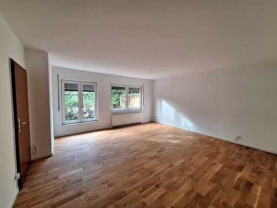 2,5 Zimmer Souterrain-Wohnung mit Terrasse zu verkaufen in Liederbach/Taunus