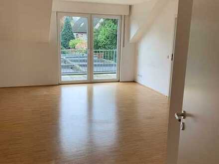 Schöne stadtnahe Wohnung mit Balkon in ruhiger Wohnlage