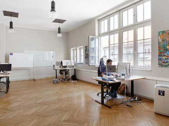 Top workstation in beautiful city loft - All-in-Miete