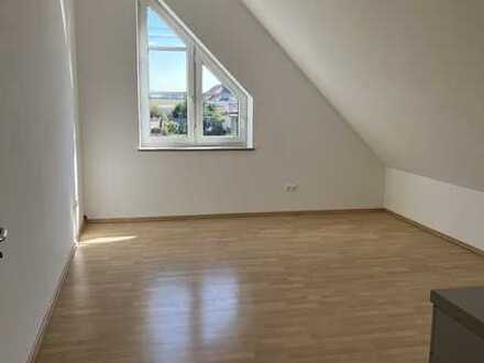 Kleine helle Dachgeschoßwohnung mit Flair