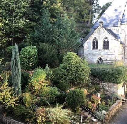 Möblierte Wohnung am Park. Stilvolle 2-Raum-Wohnung mit gehobener Innenausstattung in Schlangenbad