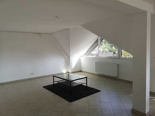 Geräumige, modernisierte 3-Zimmer-Wohnung in Rheinbreitbach