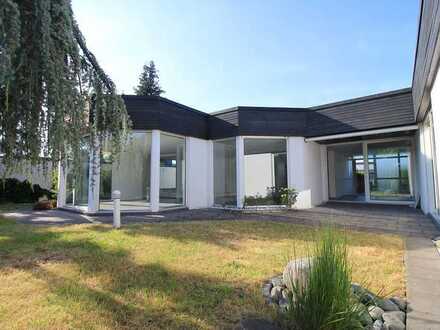 Exklusive Bungalow-Villa in Leonberg