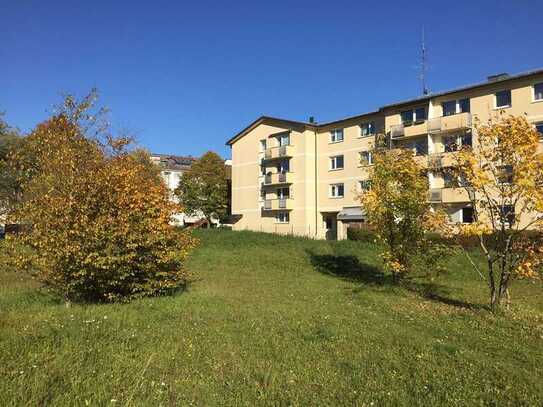 Sanierte, helle 4-Zimmer-Wohnung mit TG-Stellplatz, Balkon und EBK