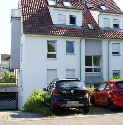 Lichtdurchflutete 3-Zimmer-Wohnung mit Balkon und EBK in Ludwigsburg