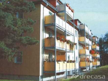 Helle 2 Raum Wohnung mit Balkon