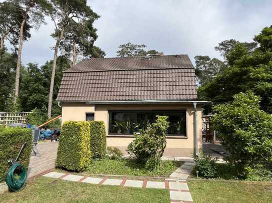 Einfamilienhaus mit Einliegerwohnung in ruhigem Umfeld