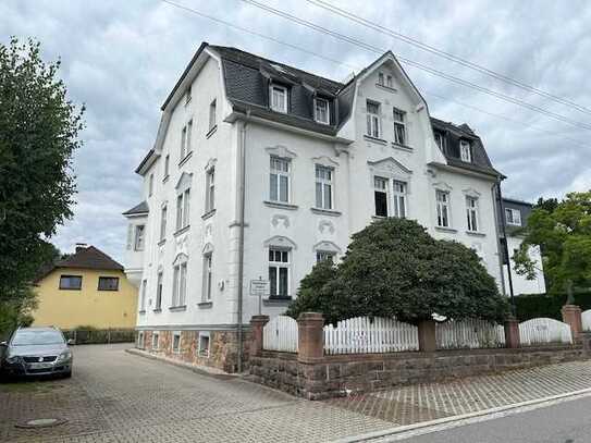 Mehrfamilienhaus mit Denkmalschutz und Anbau