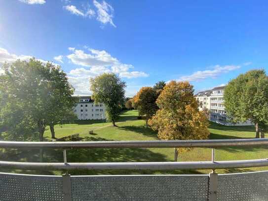 gemütliche Dachgeschosswohnung mit Blick in die Ferne