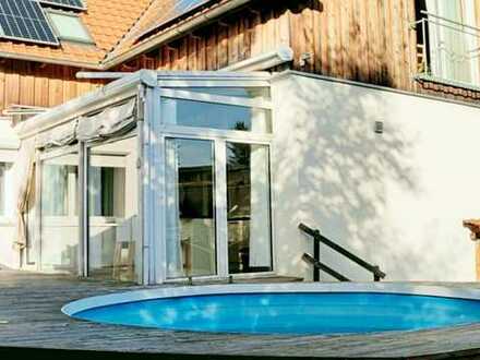 Modernisiertes Einfamilienhaus mit Einliegerwohnung und Pool in Salzgitter-Thiede