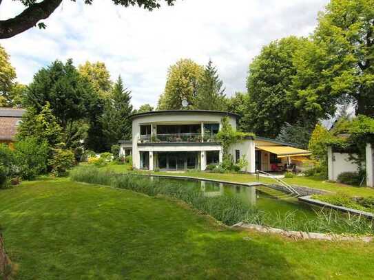 Wohnen und Leben am eigenen See, große Mehrgenerationen-Villa mit 4 separaten Einheiten