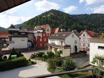 1-Zimmer-Appartement mit EBK & Balkon in Bad Liebenzell für Pendler oder Studenten