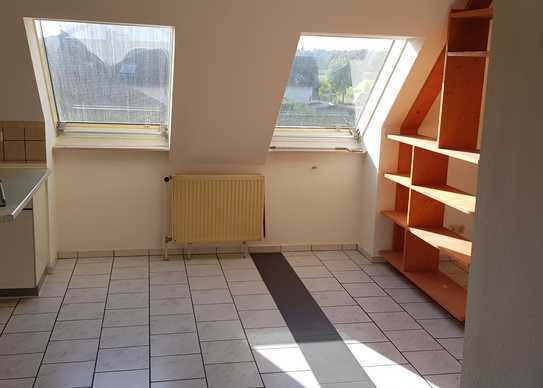 Freundliche 2,5-Zimmer-Dachgeschosswohnung in Rödermark