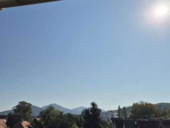 Sonnige 2,5 Zimmer-DG Wohnung in Baden-Baden