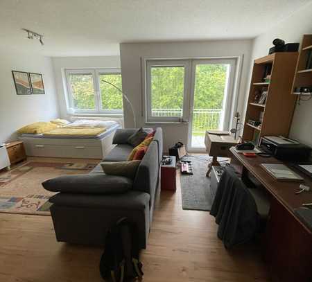 Studenten aufgepasst: ** Single - Wohnung mit Einbauküche und Balkon**