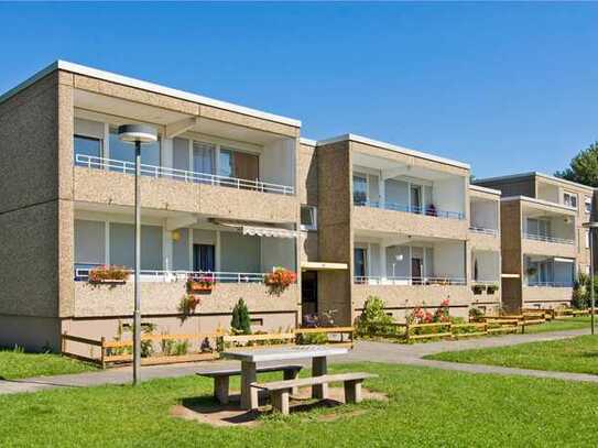 3-Zimmer-Wohnung mit Balkon und Wannenbad in Neuss Derikum