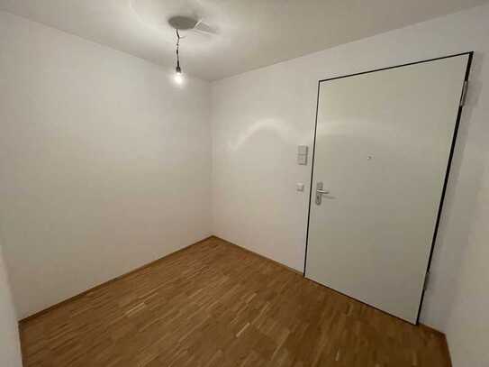 Helle 2-Zimmer-Wohnung mit Balkon in Stuttgart