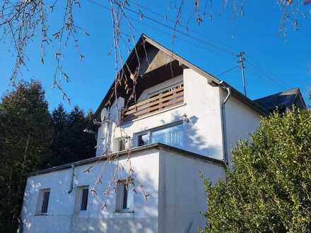 Handwerker aufgepasst - Großes Einfamilienhaus mit Soonwaldblick in Riesweiler zu verkaufen