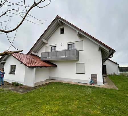 Attenhausen: großzügige 3-Zimmerwohnung in ländlicher Region