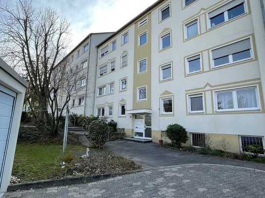 Attraktive 3-Zimmer-Wohnung mit gehobener Innenausstattung mit Balkon und EBK in Bad Soden