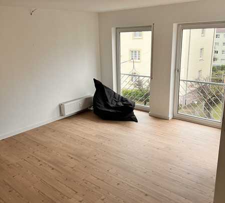 Erstbezug nach Sanierung: Ansprechende helle 2-Raum-Wohnung in Gotha