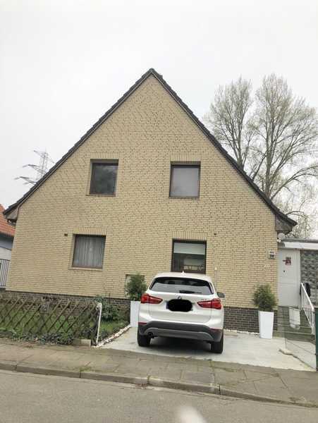 Absolute Ruhe ! 5-Zimmer Doppelhaushälfte in Hamburg Barmbek