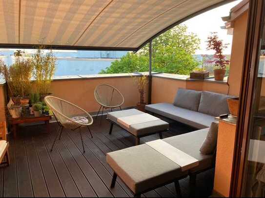 Exklusive Dachgeschosswohnung mit traumhafter Dachterrasse am August-Bebel-Platz zum Wohlfühlen!
