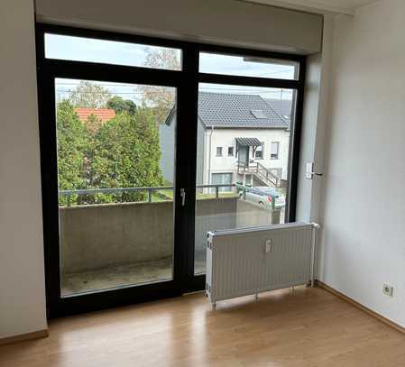 Freundliche 2,5-ZKB, sep. WC und Balkon in Wadgassen