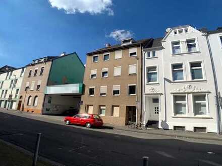 Frisch modernisierte 2-Zimmer-Wohnung mit EBK im Herzen von MG-Rheydt
