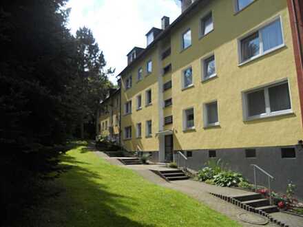 Schöne 3,5 Zimmer DG-Wohnung in sehr gepflegtem Haus.
