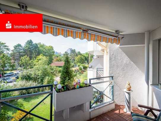 Schwalbach: Wunderschöne 3-Zimmerwohnung mit Balkon