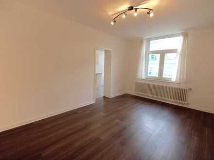 Charmante 2-Zimmer-Altbauwohnung am Grafenberger Wald