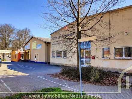 Ca. 1.300 m² Sonderfläche - Indoor im Mischgebiet am Zentrum