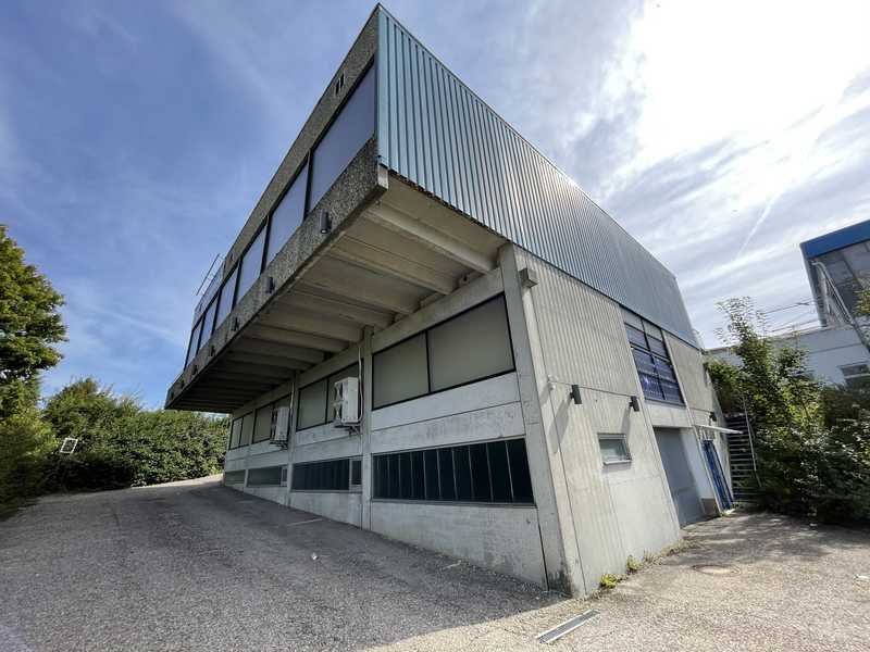                                                              Lagerhalle ideal f&uuml;r das Abstellen von Fahrzeugen                                                       in Ehingen (Augsburg)