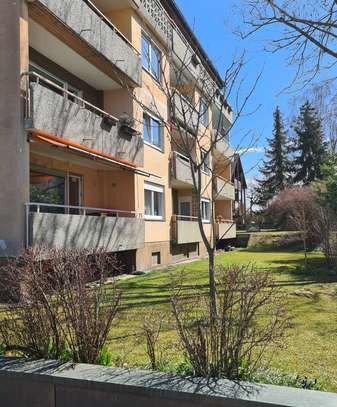 Geschmackvolle, gepflegte 3-Zimmer-DG-Wohnung mit Balkon in Olching