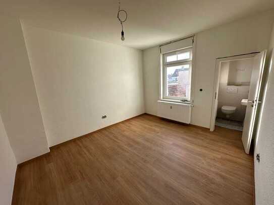 Wunderschöne kernsanierte Altbau-Wohnung in Frankfurt Sindlingen