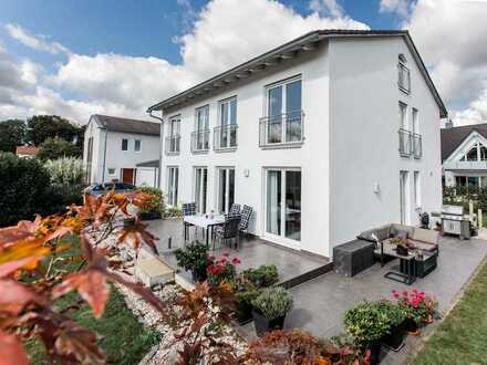 Elegantes Einfamilienhaus in Hebertshausen: Luxuriöses Wohnen mit eigener Wellnessoase