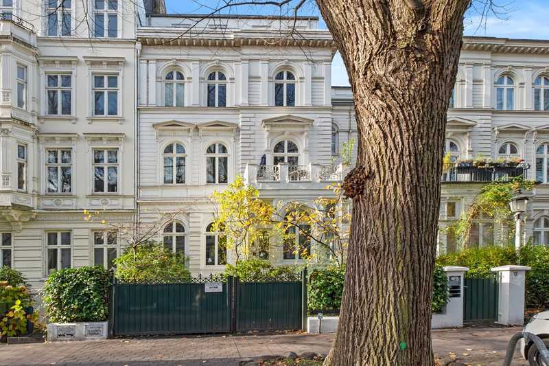 RARITÄT! Bestlage in Rotherbaum-ca. 500m zur Alster! Kernsanierte 2-Zimmer Altbauwohnung mit Balkon