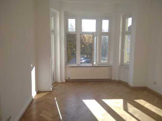 Tolle 4-Zimmer-Wohnung mit Balkon in der Alten Neustadt.