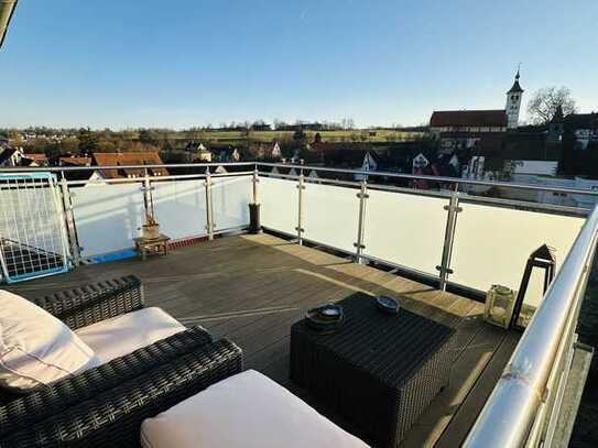 Sonnige 3,5 Dachgeschoss-Wohnung mit Traum-Dachterrasse und herrlichem Weitblick