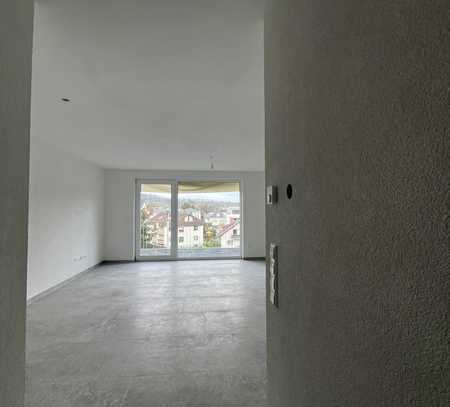 *Erstbezug* Stilvolle 2-Zimmer-Wohnung in Gernsbach mit EBK, Balkon & Stellplatz