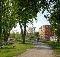 großzügige 2-Zimmer-Wohnung in gepflegtem Mehrfamilienhaus im Herzen von Erfurt