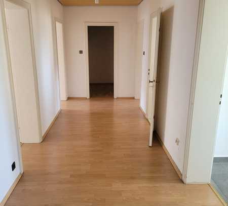 Attraktive 3-Zimmer-Wohnung mit Balkon in Bruchsal