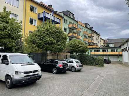 Ensemble aus 3 zusammenhängenden Mehrfamilienhäusern